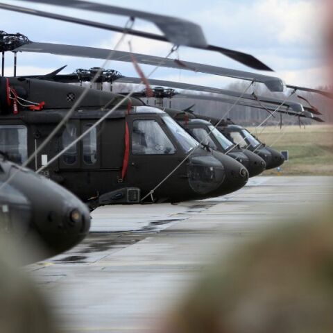 ΗΠΑ - Στέιτ Ντιπάρτμεντ: Έγκριση για πιθανή πώληση 35 ελικοπτέρων Black Hawk στην Ελλάδα - 1,95 δισεκατομμύρια δολάρια το εκτιμώμενο κόστος.