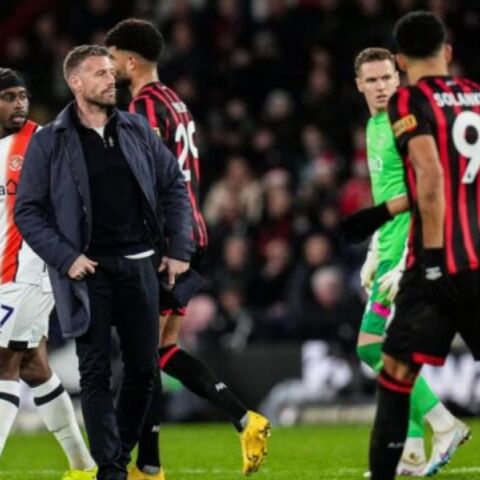 Premier League: Κατέρρευσε στον αγωνιστικό χώρο ο Λόκιερ στο Μπόρνμουθ - Λούτον