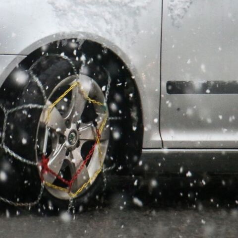 Κακοκαιρία: Πού χρειάζονται αντιολισθητικές αλυσίδες τα οχήματα στη Δυτική Μακεδονία - Πώς διεξάγεται η κυκλοφορία στο οδικό δίκτυο.