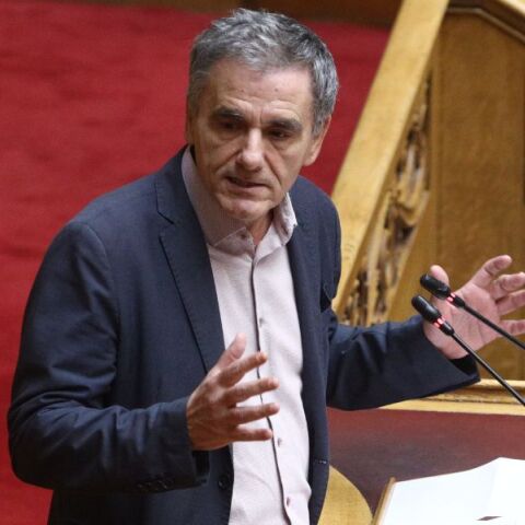 Boυλή - Προϋπολογισμός 2024: Κριτική στην κυβέρνηση από τον Ευκλείδη Τσακαλώτο - Τι δήλωσε ο κοινοβουλευτικός εκπρόσωπος της Νέας Αριστεράς.