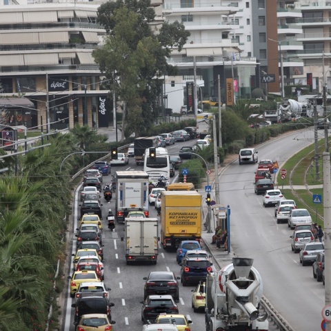 Κίνηση τώρα στους δρόμους