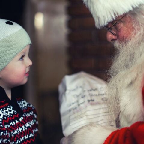 Τι περιλαμβάνει το «καλάθι του Άη Βασίλη» και μέχρι πότε θα είναι σε ισχύ