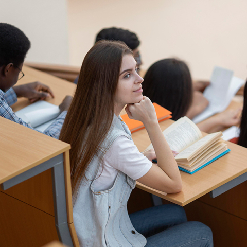 Τα κατεστημένα που δεν θέλουν ιδιωτικά πανεπιστήμια (και τα αστεία επιχειρήματά τους)