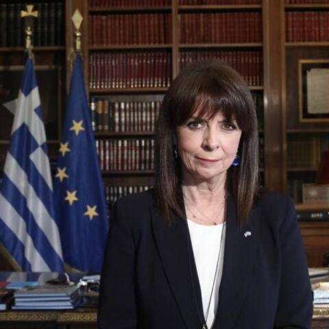 Μήνυμα της ΠτΔ Κατερίνας Σακελλαροπούλου στους απόδημους Έλληνες: Στους δύσκολους καιρούς μας η ενότητα και η σύμπνοια είναι η πιο ισχυρή μας δύναμη.