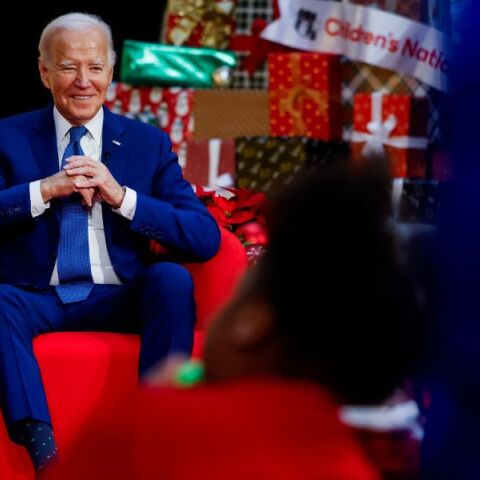 ΗΠΑ: Ο πρόεδρος Μπάιντεν απένειμε χάρη σε δεκάδες κρατούμενους που είχαν καταδικαστεί για κατοχή μαριχουάνας ή μη βίαια αδικήματα σχετιζόμενα με διακίνηση ναρκωτικών