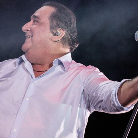 Το μήνυμα Μητσοτάκη για τον θάνατο του Β. Καρρά: «Μία γνήσια λαϊκή φωνή σίγησε»