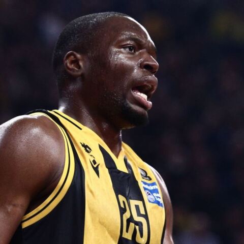 ΑΕΚ: Παρελθόν ο Φιόντου Καμπενγκέλε