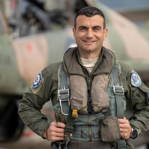 «Οι ήρωες πρέπει να είναι ζωντανοί» λέει ο πατέρας του επισμηναγού που έχασε την ζωή του