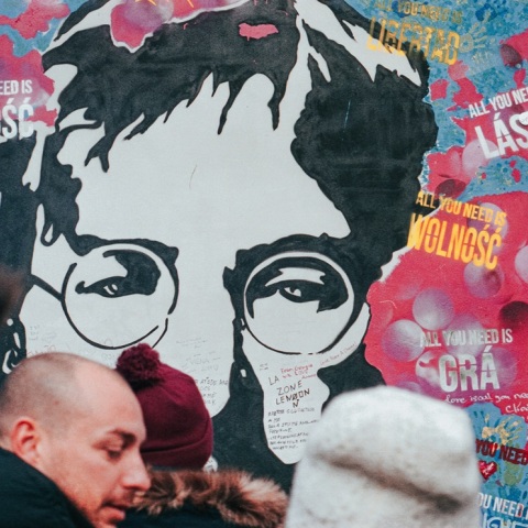 John Lennon: Το τραγούδι των Beatles που θεωρούσε πως θα ακουγόταν έναν αιώνα μετά