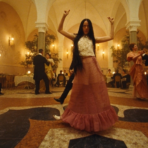 Τα αγγλόφωνα «Poor Things» και τα ελληνικά φιλμ του Γιώργου Λάνθιμου