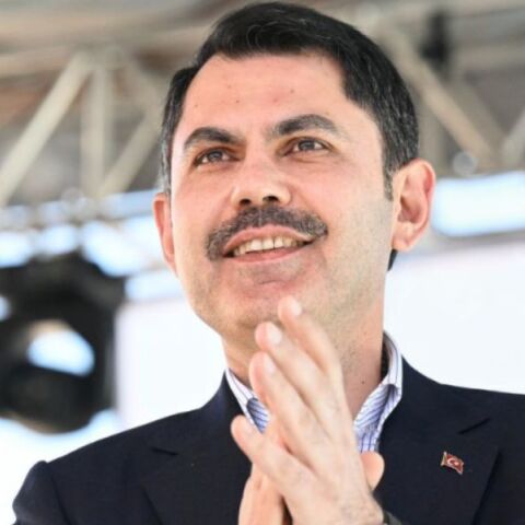 Μουράτ Κουρούμ: Ποιος είναι ο εκλεκτός του Ερντογάν για την Κωνσταντινούπολη