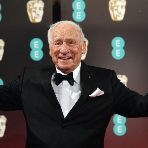 Ο Αμερικανός σκηνοθέτης Μελ Μπρουκς βραβεύθηκε με τιμητικό Όσκαρ