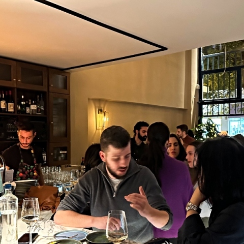 Επτά Μάρτυρες, το νέο wine bar-μεζεδοπωλείο στον Νέο Κόσμο