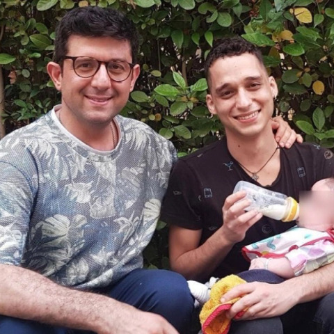 Γάμος και τεκνοθεσία ομοφύλων