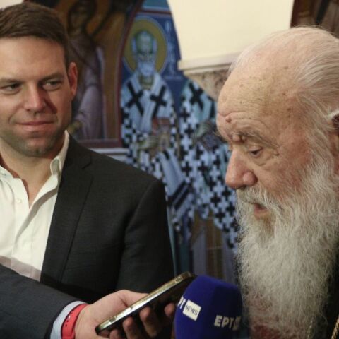 Στέφανος Κασσελάκης: Εθιμοτυπική συνάντηση του προέδρου του ΣΥΡΙΖΑ με τον αρχιεπίσκοπο Ιερώνυμο - Η αναφορά στο νομοσχέδιο για τα ομόφυλα ζευγάρια.