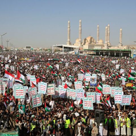 Υεμένη: Νέες αεροπορικές επιδρομές ΗΠΑ - Βρετανίας - Ο πρόεδρος Τζο Μπάιντεν αποκαλεί τρομοκρατική οργάνωση τους αντάρτες Χούθι. 