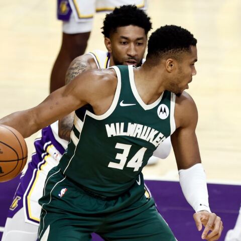 Αντετοκούνμπο: «Ο Ντέιμ έβαλε το καλύτερο buzzer beater στα 11 μου χρόνια εδώ»