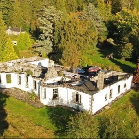 Boleskine House: Η ιστορία του αινιγματικού κάστρου στις όχθες της Λίμνης Λοχ Νες