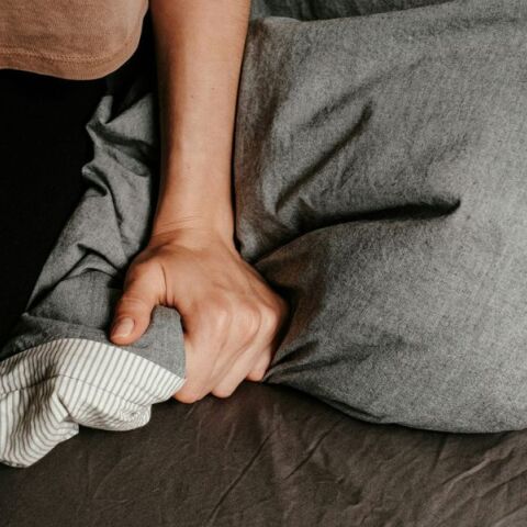 Νέα υπόθεση μαστροπείας με ανήλικα θύματα: Οδηγούνται στον εισαγγελέα δύο άτομα που συνελήφθησαν για εμπλοκή με το κύκλωμα παιδοβιαστών.