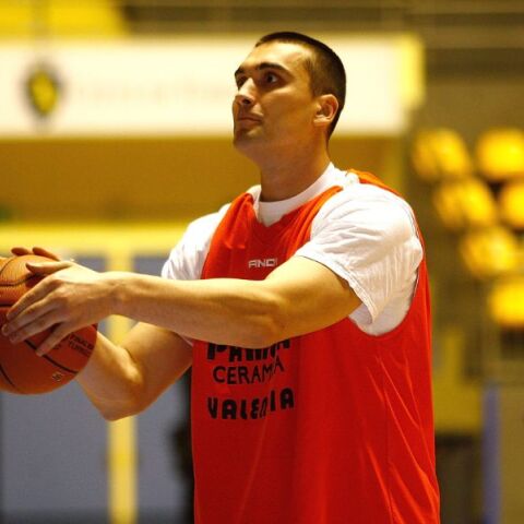 NBA Πέθανε ο Ντέγιαν Μιλόγεβιτς