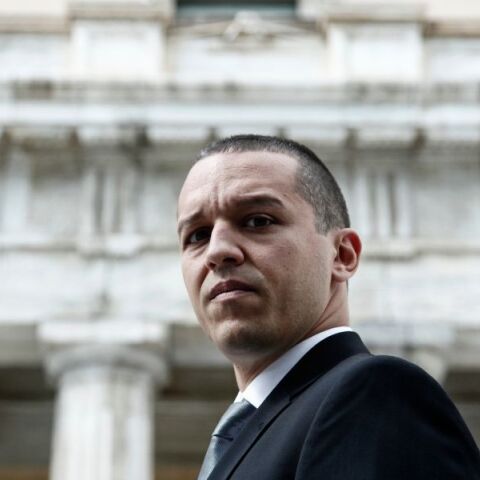 Διαμάχη για τη θέση του Ηλία Κασιδιάρη στο Δημοτικό Συμβούλιο της Αθήνας