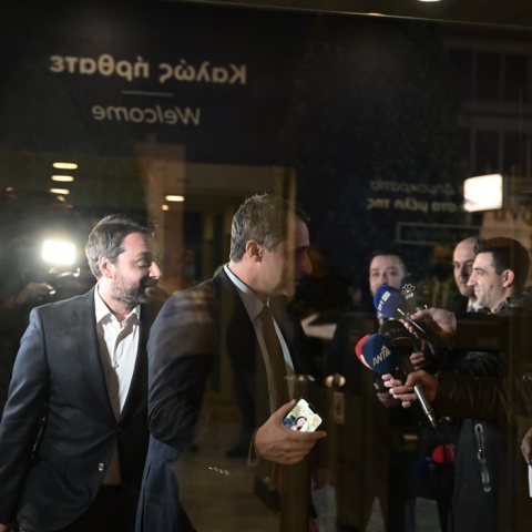 Νομοσχέδιο - Ομόφυλα ζευγάρια: Τι έγινε στην ενημέρωση της ΝΔ