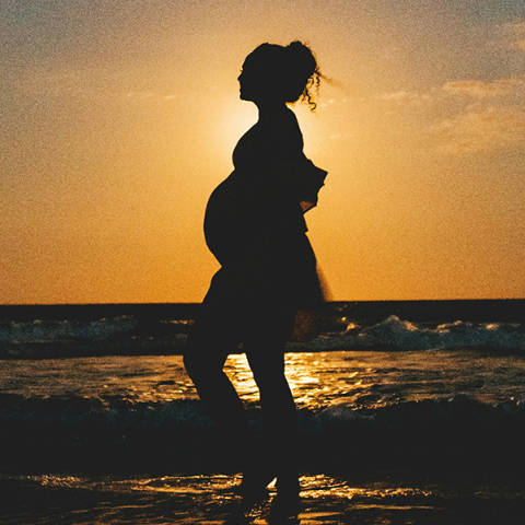 Παρένθετη μητρότητα: Υπέρ και κατά