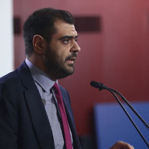 Μαρινάκης σε Ιερώνυμο για ομόφυλα ζευγάρια και δημοψήφισμα