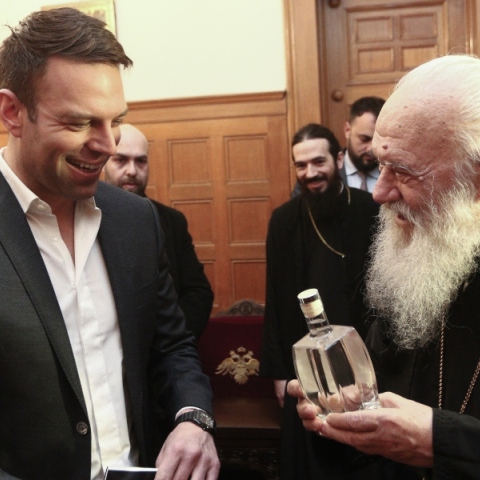 Η «ορθόδοξη» αυτοκρατορία αντεπιτίθεται