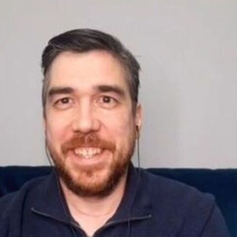 Έλληνας νοσηλευτής στο TikTok: Viral για τον μισθό  πο παίρνει στην Ιρλανδία