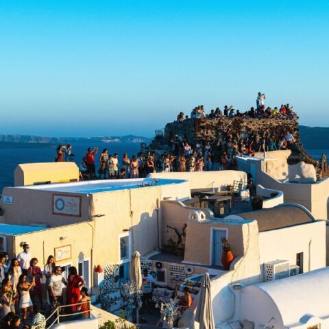 Σχεδόν 32 εκατομμύρια τουρίστες επισκέφθηκαν την Ελλάδα το 2023