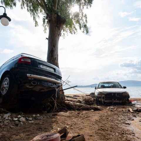 Κακοκαιρία Ντάνιελ: Η Ευρωπαϊκή Επιτροπή ενέκρινε απόφαση να στηρίξει την Ελλάδα με 25 εκ. ευρώ - Προκαταβολή από το Ταμείο Αλληλεγγύης για τις καταστροφές.