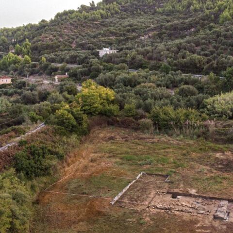 ΥΠΠΟ: Σημαντικά στοιχεία για το μνημειακό οικοδόμημα που ανακαλύφθηκε το 2022 στο Κλειδί Σαμικού - Πρόκειται για ναό του 6ου αιώνα π.Χ.