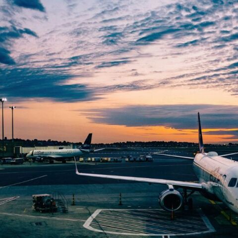 Τουρισμός: Ιστορικό ρεκόρ το 2023 για τα αεροδρόμια 