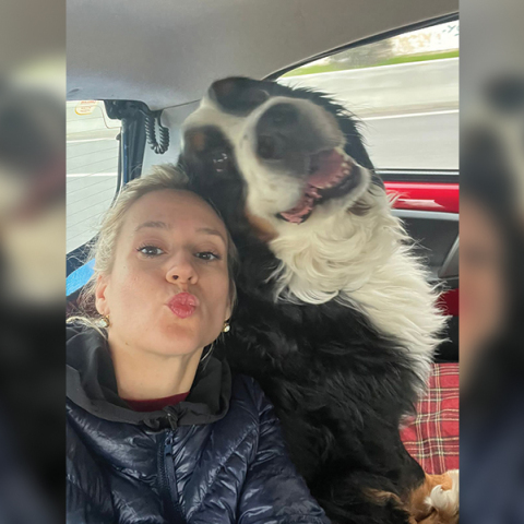 Σε βλέπω με το γατο-σκυλο-παιδί σου