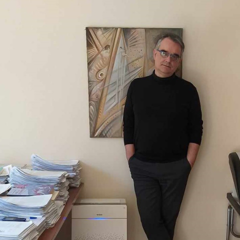 Γιώργος Παππάς: Ο γιατρός που μίλησε πρώτος για την πανδημία