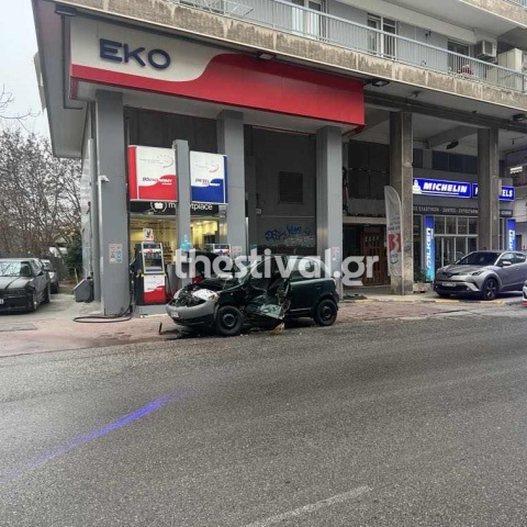Εικόνα από το τροχαίο ατύχημα στη Θεσσαλονίκη
