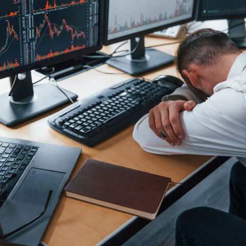 Πώς οι millennials έγιναν η πιο σκληρά εργαζόμενη γενιά