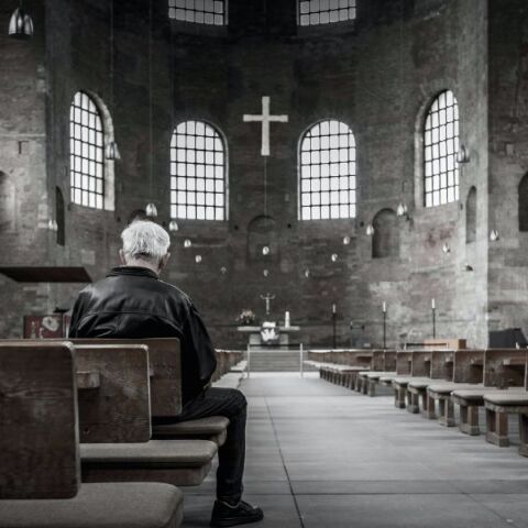 Σεξουαλική κακοποίηση: Χιλιάδες θύματα στην Ευαγγελική Εκκλησία