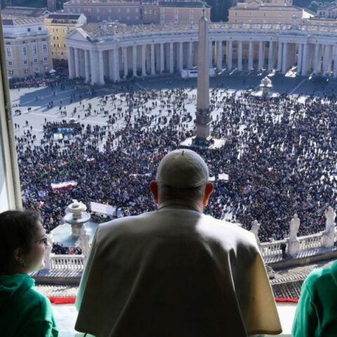 Όσα είπε ο Πάπας για τα ομόφυλα ζευγάρια και τη Γάζα