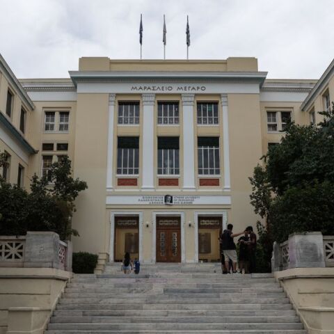 Το Οικονομικό Πανεπιστήμιο Αθηνών και άλλα 4 πανεπιστήμια από 4 χώρες συνεργάζονται για την υποστήριξη των εργαζομένων σε θέματα ψυχικής και σωματικής υγείας.