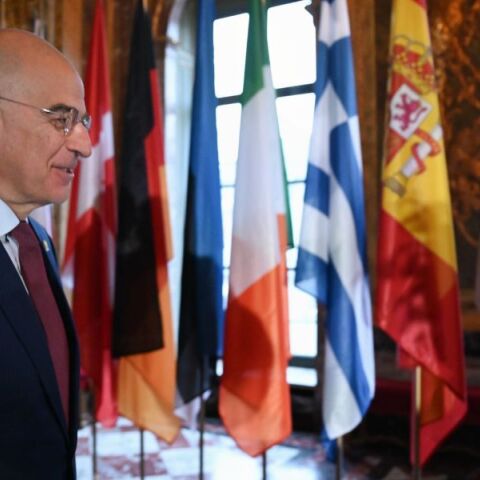 O Δένδιας για την επιχείρηση στην Ερυθρά θάλασσα