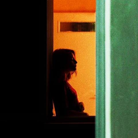 Ενδιάμεσος Σταθμός: Το νέο άλμπουμ του Νίκου Χριστόπουλου