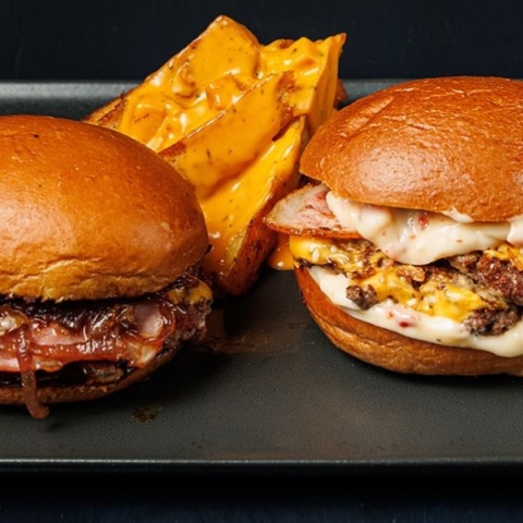 Το κατάστημα της Νέας Σμύρνης με τα χορταστικά και γευστικά μπέργκερ 