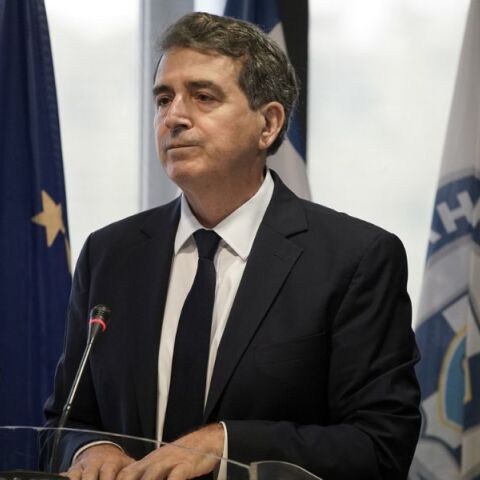 Μιχάλης Χρυσοχοΐδης για τη βόμβα στο υπουργείο Εργασίας: Για βαριά εγκληματική ενέργεια στο κέντρο της πόλης έκανε λόγο ο υπουργός Προστασίας του Πολίτη.