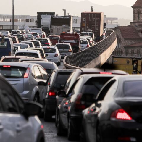 Προβλήματα σε Κηφισό, Κηφισίας και Παραλιακή - Δύσκολη και η Βάρης-Κορωπίου