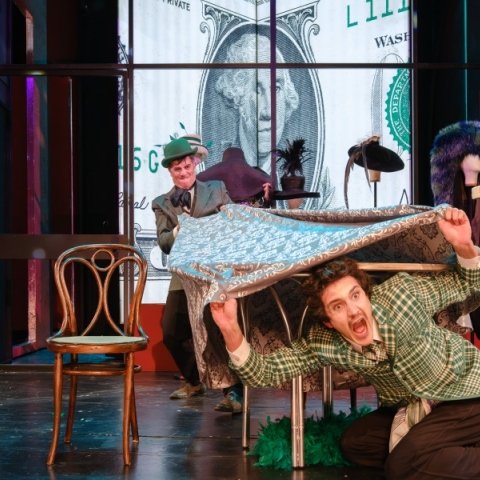 "Η προξενήτρα" από το Εθνικό Θέατρο