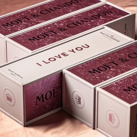 i_love_you_metal_box_moet___chandon