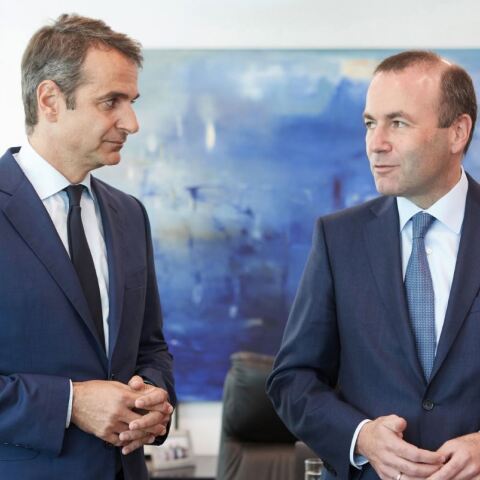 Βέμπερ: Η Ελλάδα τα πάει καλύτερα από τη Γερμανία και αυτό έχει να κάνει με την ηγεσία Μητσοτάκη