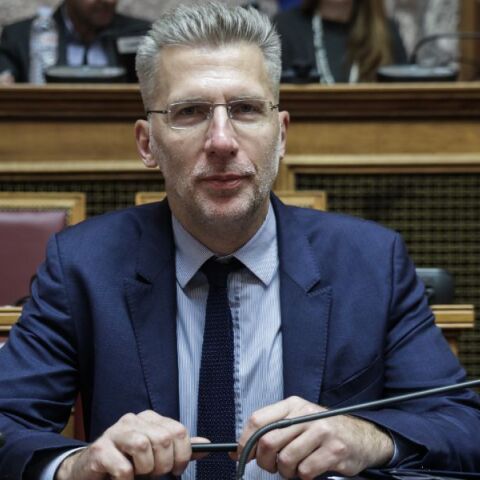 Άκης Σκέρτσος στη Βουλή για το νομοσχέδιο για την ισότητα στον πολιτικό γάμο: Κάνουμε ένα τολμηρό βήμα, χωρίς αυτό να είναι ένα παράτολμο βήμα.